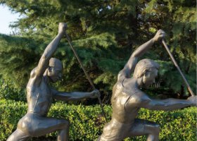 劃船人物公園銅雕  