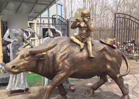 吹笛子的牧童牛公園景觀銅雕 吹笛子雕塑笛子老兵娃娃博物館