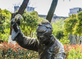 公園古人修陶罐情景銅雕 古人雕塑人物抽象園林肖像