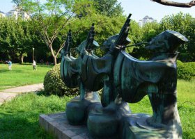 公園吹笙的人物小品銅雕 