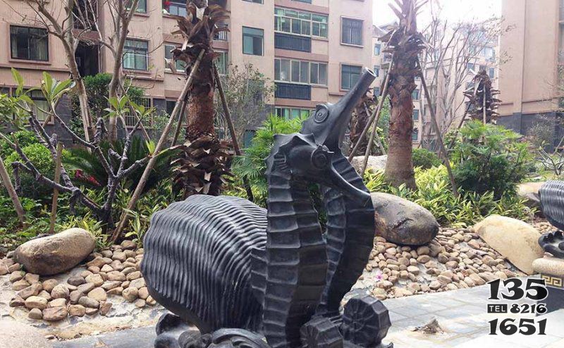 小區(qū)海馬動物玻璃鋼仿銅雕塑 海馬雕塑卡通大海景觀馬克思圖片