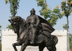 三國(guó)時(shí)期人物銅雕 