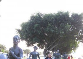 公園跑步的人物小品銅雕 