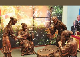 廣場銅雕下圍棋人物雕塑 圍棋雕塑圖片材質(zhì)噴泉鑄銅