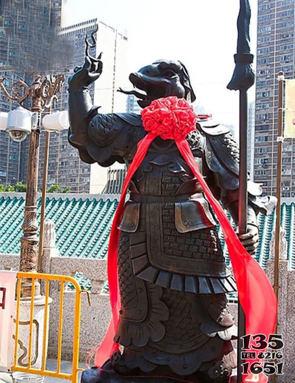 蛇頭人身十二生肖銅雕 生肖蛇雕塑浮雕高清蛇頭輪胎圖片