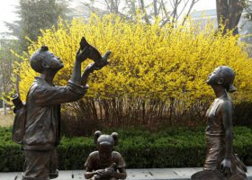 銅雕放飛希望兒童雕塑 兒童雕塑獅子地方嘴巴組圖