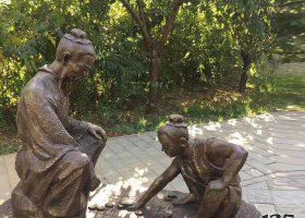古代爺孫倆下棋人物銅雕 
