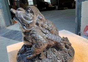 鑄銅招財(cái)金蟬雕塑