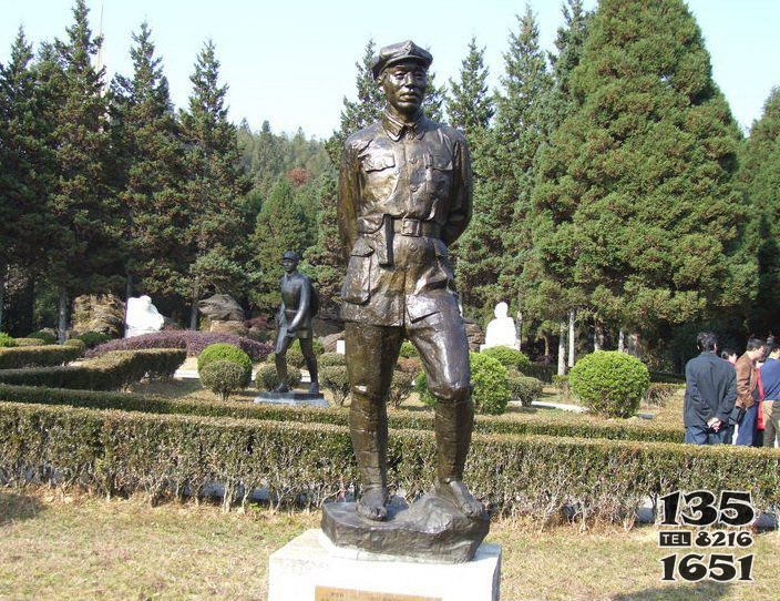 廣場(chǎng)銅雕解放軍戰(zhàn)士紀(jì)念人物雕塑 圖片