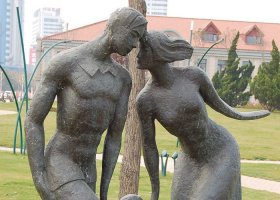 公園一家三口小品銅雕 一家雕塑家人個(gè)人景區(qū)獅子