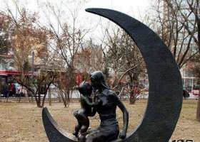 銅雕公園月亮母子人物雕塑 