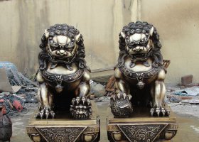 銅雕獅子 