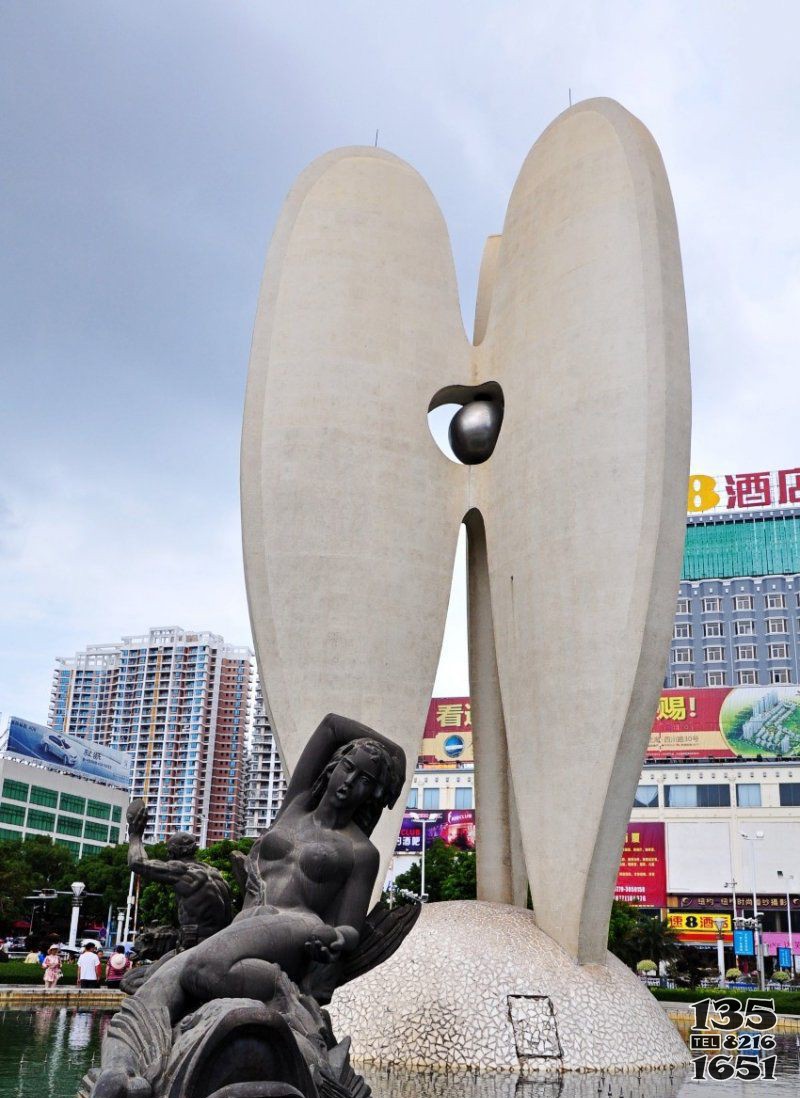 公園坐在魚(yú)背上的人物景觀銅雕 圖片