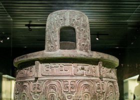 古代青銅鼎三足銅鼎 
