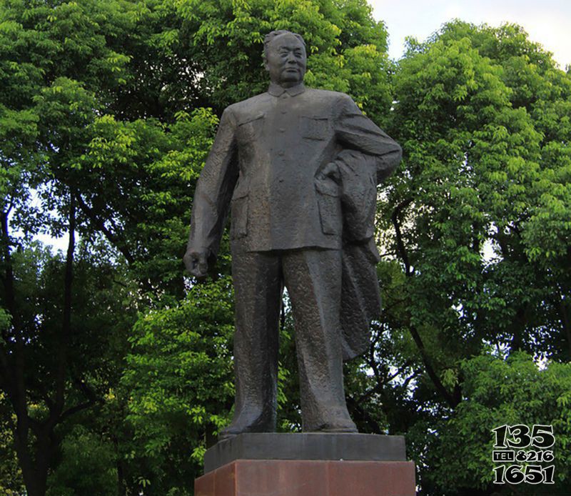 陳毅元帥銅雕 元帥雕塑圖片懷特公園寺廟圖片