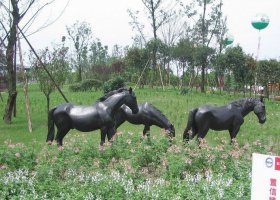 小馬公園銅馬動物銅雕 小馬雕塑卡通幼兒園寓意特色