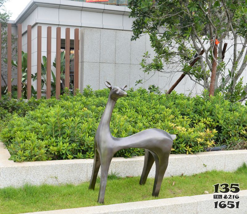 別墅抽象小鹿銅雕  小鹿雕塑園林古鎮(zhèn)梅花鹿精品圖片